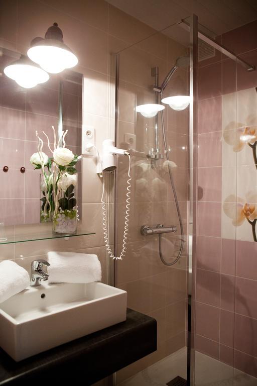 Hotel Abat Jour Нант Номер фото