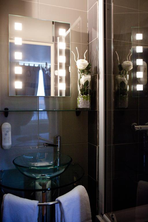 Hotel Abat Jour Нант Номер фото