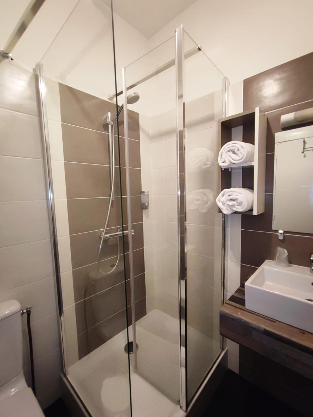 Hotel Abat Jour Нант Экстерьер фото